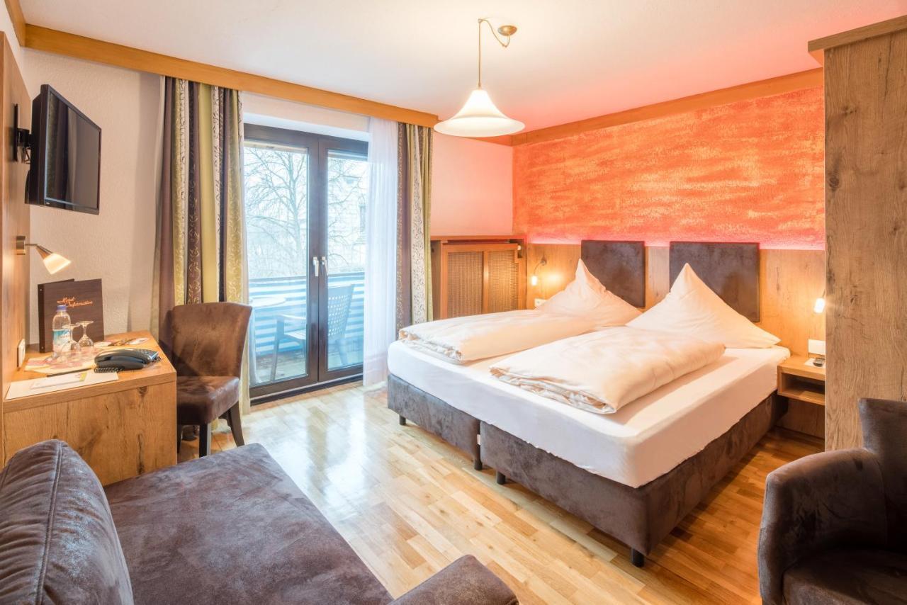Hotel Landgasthof Zum Schildhauer Halfing Exterior foto